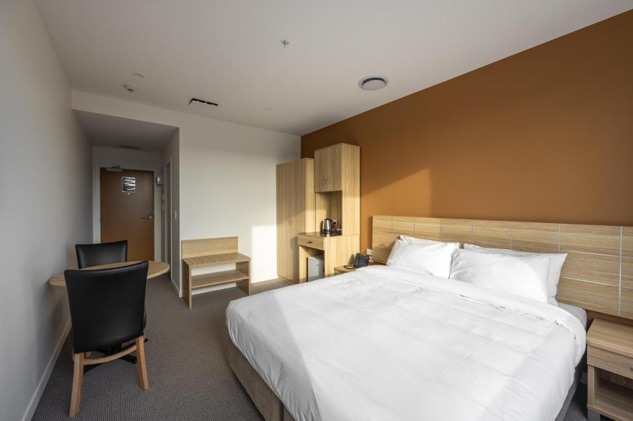 Manha Hotel Auckland Airport Eksteriør billede