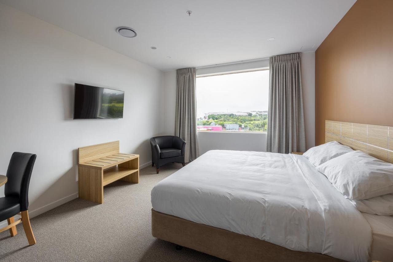 Manha Hotel Auckland Airport Eksteriør billede